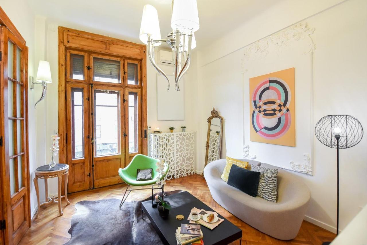 Ferienwohnung Love.Travel.Explore ♥️Apt W/ Balcony In Old Town Bukarest Exterior foto
